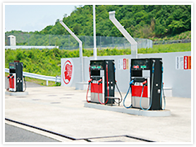 ガソリンスタンド写真